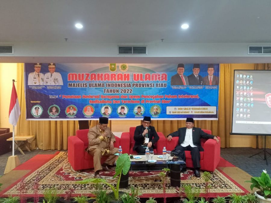 Bahas Moderasi Beragama, MUI Riau Gelar Mudzakarah Ulama Bersama Waketum MUI Pusat