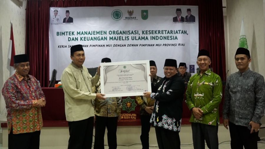 Dibawah Kepemimpinan Prof Ilyas Husti, MUI Riau Raih Penghargaan 5 Besar MUI Terbaik se-Indonesia