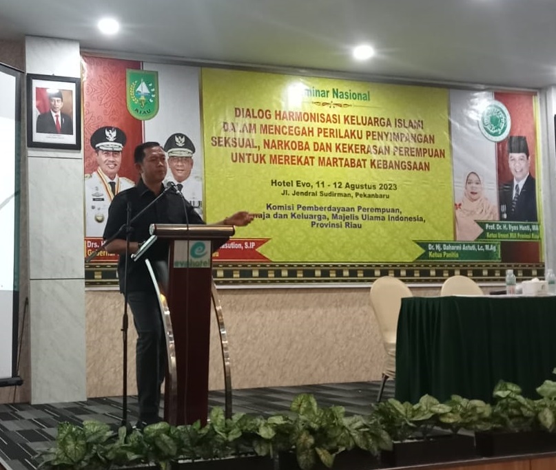 Dirreskrimum Polda Riau Berikan Penkum Terkait Perilaku Penyimpangan Seksual di Komisi PPRK MUI Riau