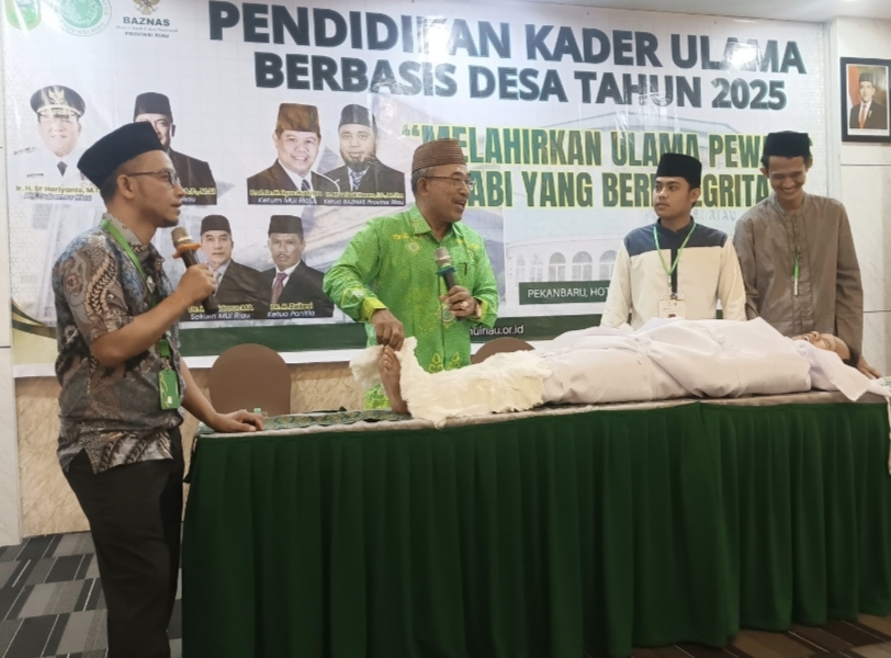 Dr A Ghozali Ingatkan Dosa Kolektif Jika Tak Ada Pengurus Jenazah pada PKU Berbasis Desa MUI Riau