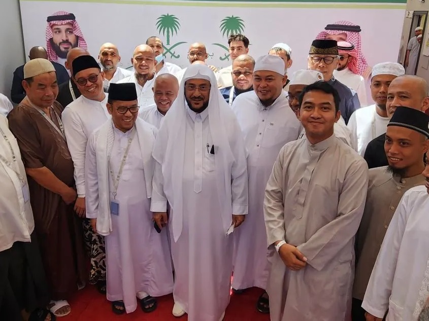 Ketum MUI Riau Berhari Raya Idul Adha Bersama Menteri Urusan Agama Saudi Arabia