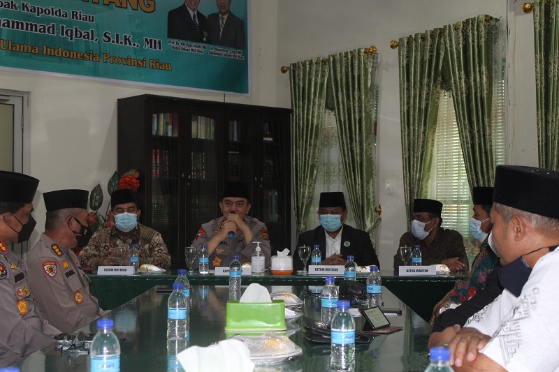 Kunjungan Kapolda di kantor MUI Riau, Prof. Ilyas Husti: Irjen  M Iqbal Sosok  yang Agamis