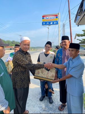 mui-kua-dan-ldii-kerinci-kanan-berbagi-takjil