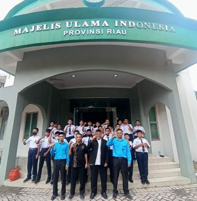 MUI Riau Terima Kunjungan Outing Siswa SMP Juara Pekanbaru