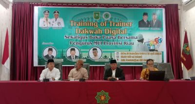 Prof. KH. Ilyas Husti Buka Acara TOT Dakwah Digital Sekaligus Bukber Pengurus MUI Riau